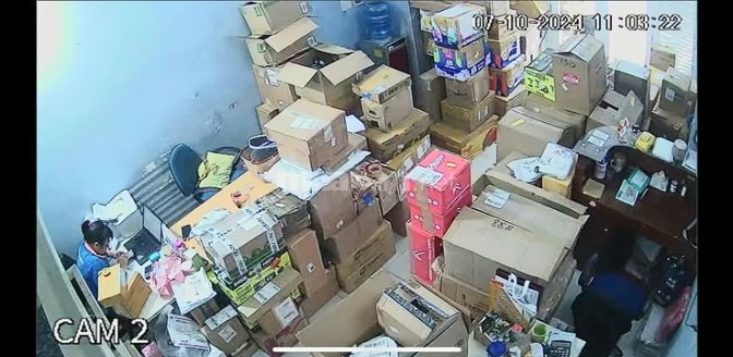 TUYỂN GẤP 2 NV BÁN HÀNG, 03 NV PHỤ KHO HÀNG 