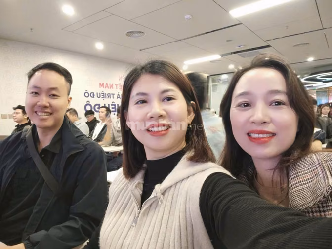 Tuyển NVKD bất động sản, thu nhập cao, thưởng nóng, đào tạo miễn phí