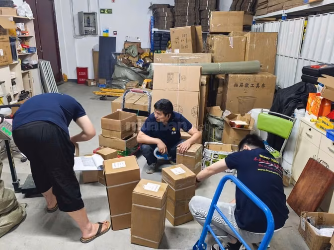 Tuyển gấp 3 nhân viên Kho: đóng gói ,kiểm hàng ( Q.Tân Phú )