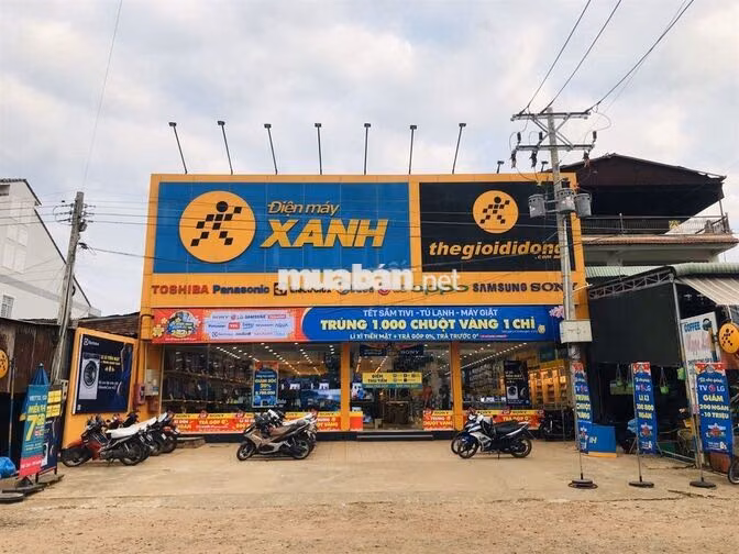 NHÂN VIÊN BÁN HÀNG ĐIỆN THOẠI XIAOMI TẠI TGDD/DMX