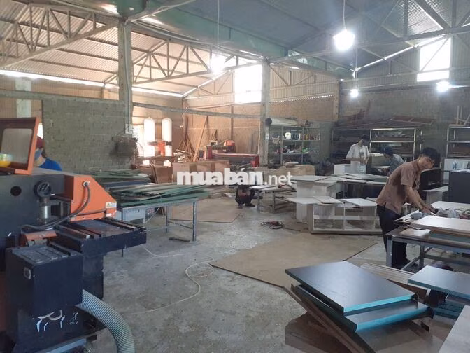 Tuyển lao động phổ thông, thợ mộc, phụ mộc