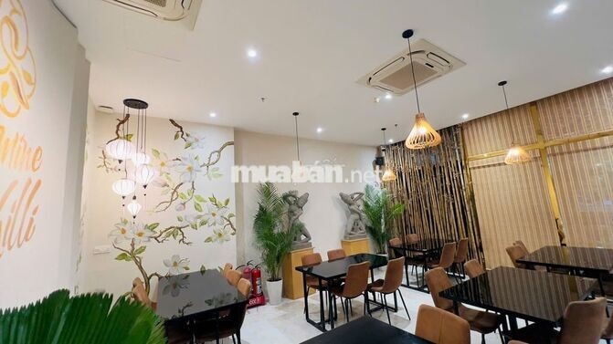 Tuyển 6 nhân viên phục vụ nhà hàng Thái