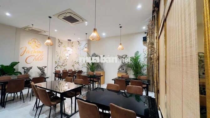 Tuyển 6 nhân viên phục vụ nhà hàng Thái