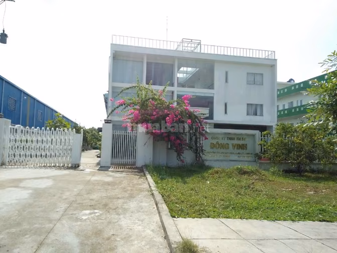 Tuyển Lao động phổ thông (LĐPT) - Nam phụ giao, lắp hệ thống nước (Q7)
