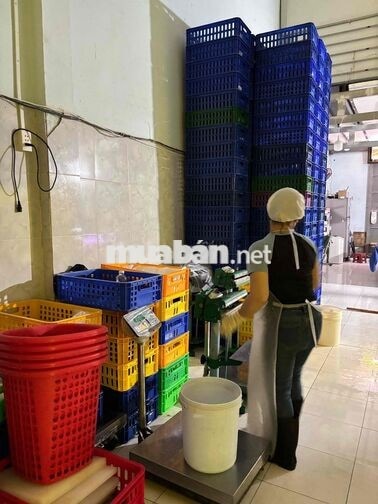 TUYỂN DỤNG NHÂN VIÊN BÁN HÀNG