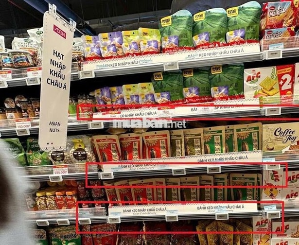 AEON LONG BIÊN TUYỂN 25 NAM LẮP NHÃN DÁN SIÊU THỊ