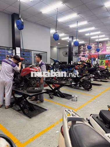 TUYỂN THỢ SỬA CHỮA XE MÁY QUẬN TÂN PHÚ