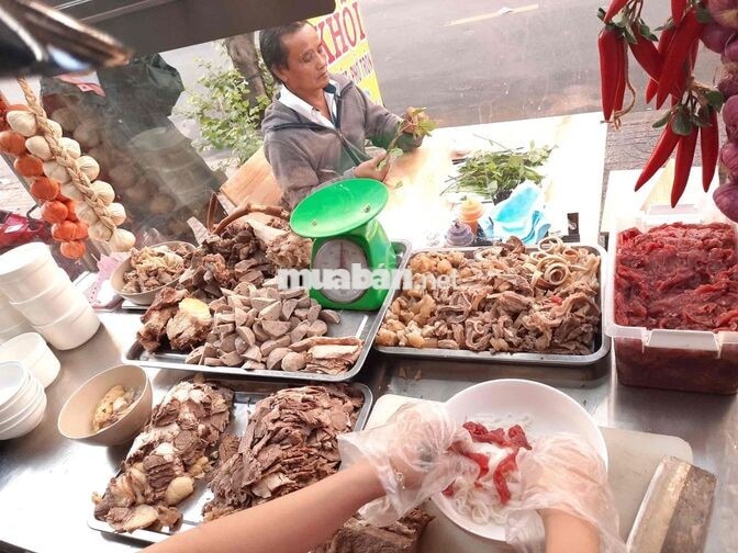 CẦN TUYỂN NHÂN VIÊN LẨU BÒ QUANG KHẢI
