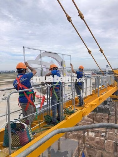 TUYỂN THỢ QUẢNG CÁO & THỢ PHỤ QC (CÓ CHỖ Ở LẠI)