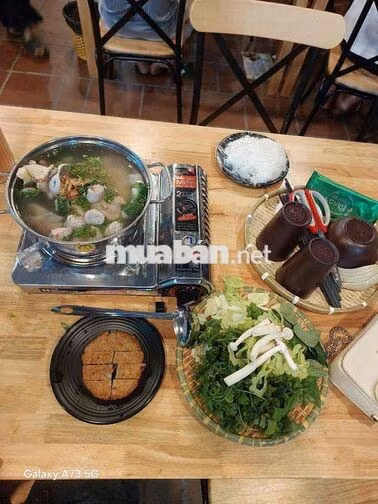 TUYỂN PHỤC VỤ - CHI NHÁNH QUẬN 1
