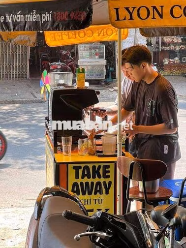 Tuyển Dụng Phục Vụ Pha Chế Lyon Coffee Quận 11