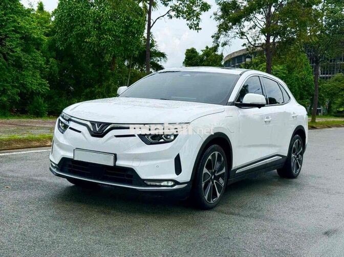 Tuyến Gấp Sale ô tô cũ Sài Gòn lương 8.3Tr