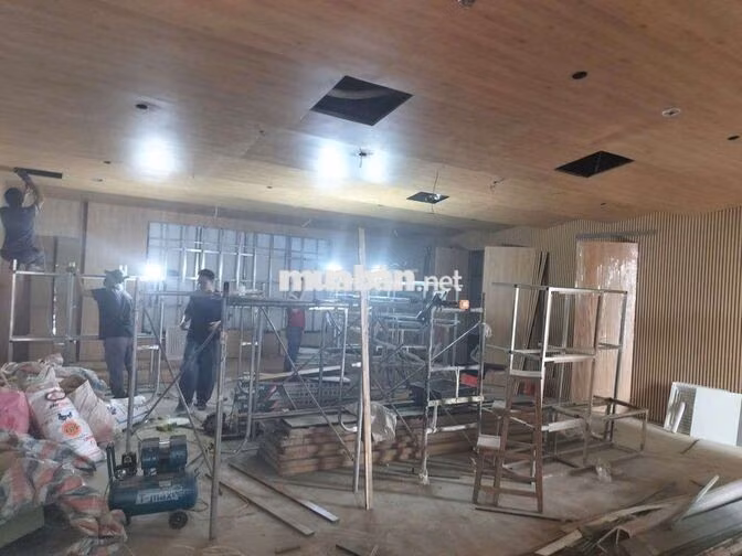 tuyển thợ và phụ cơ khí