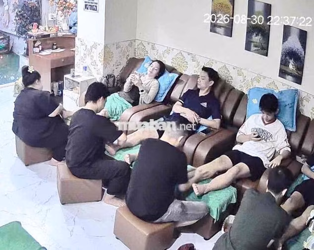 [FREE ĐÀO TẠO & CHỖ Ở] Tuyển 3 KTV nữ ở NewYorkSpa
