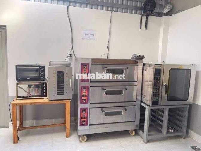 Tuyển 05 nhân viên phụ làm bánh