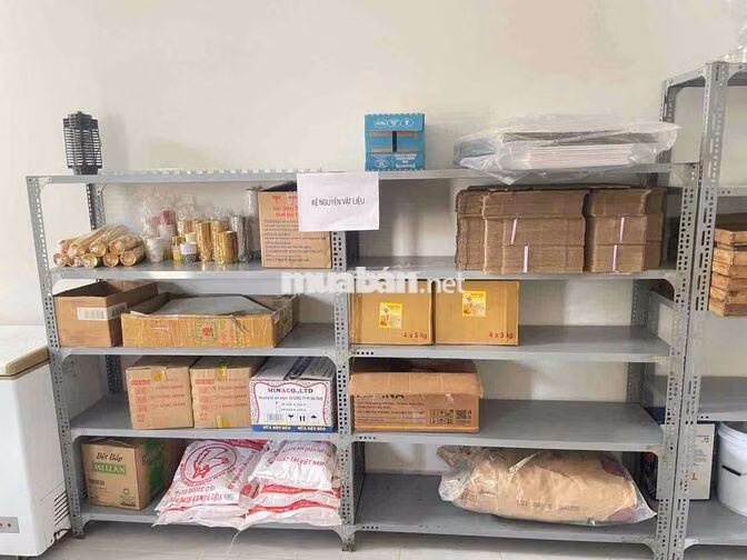 Tuyển 05 nhân viên phụ làm bánh
