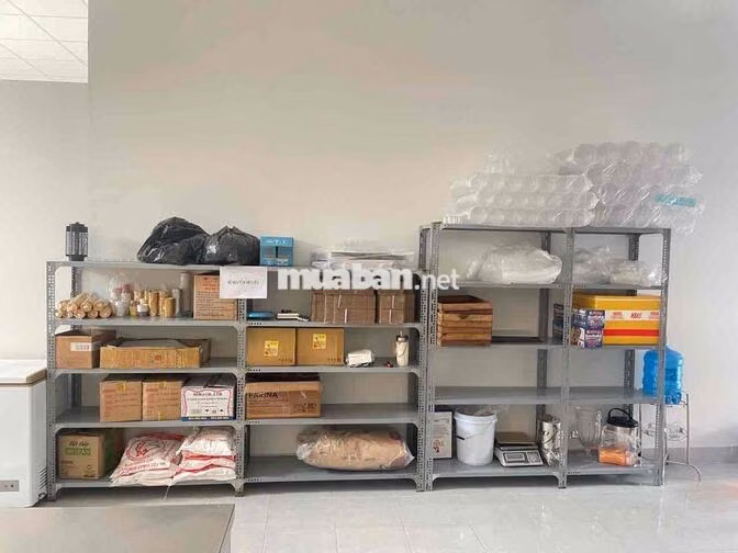 Tuyển 05 nhân viên phụ làm bánh