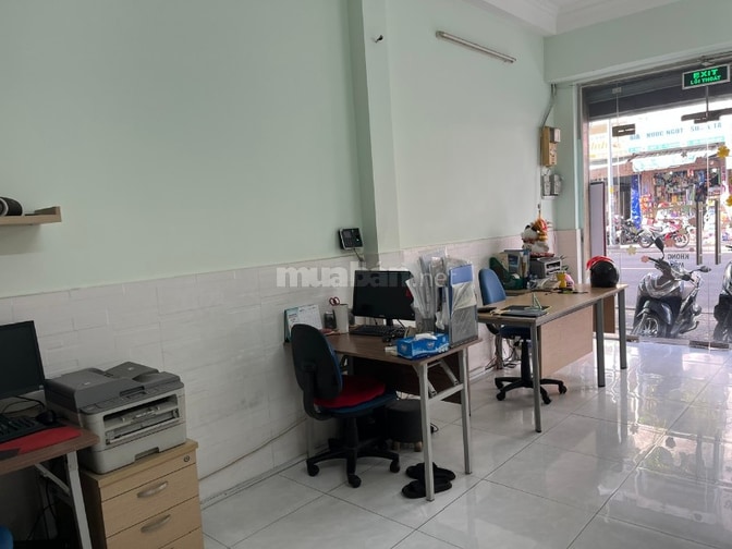 Tuyển Nữ Nhân viên Kinh doanh Bất động sản