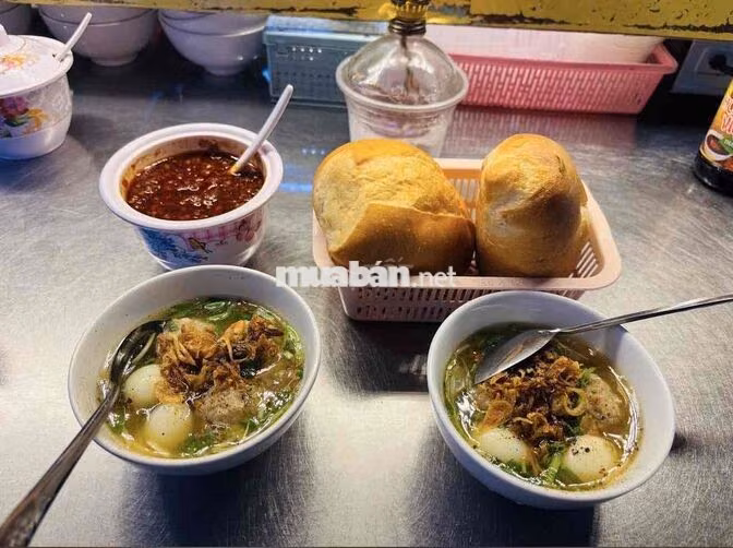 TUYỂN NỮ BÁN HÀNG CA CHIỀU 7TIẾNG LƯƠNG+THƯỞNG 9TR