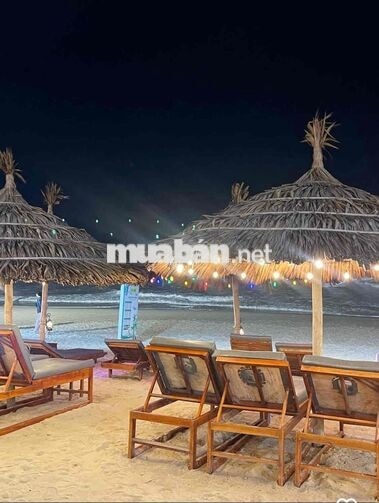 02 Nhân viên phục vụ