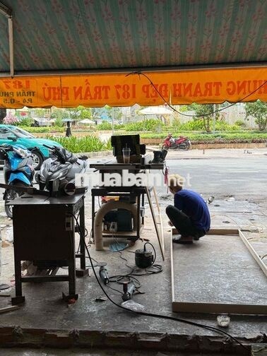 tuyển dụng lao động phổ thông hoặc thợ mộc