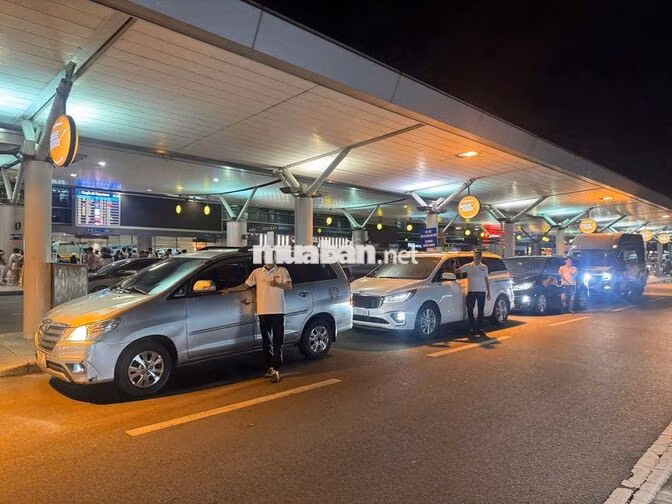 TÀI XẾ 7 CHỖ (ĐÓN TIỄN SÂN BAY TSN & ĐI TOUR)