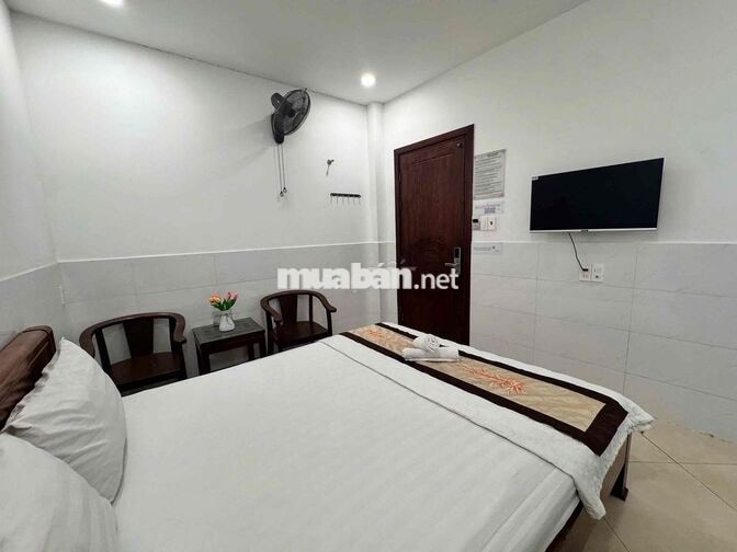 TẠP VỤ BUỒNG PHÒNG KHÁCH SẠN QUẬN 12
