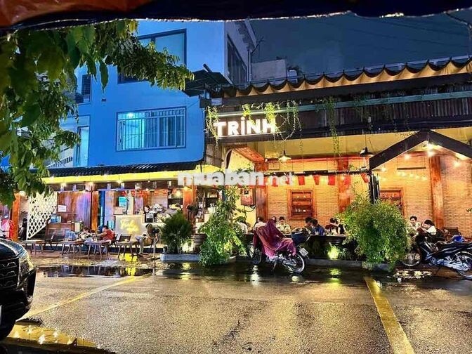 tuyển dụng pha chế phục vụ