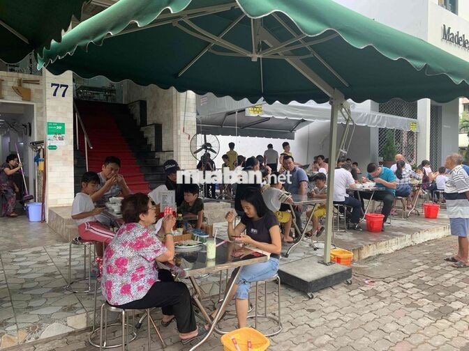 cần tuyển 5 phục vụ quán hủ tiếu nam vang