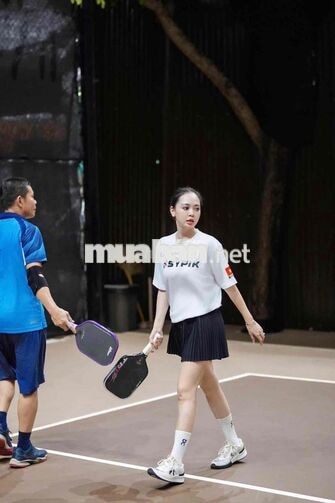 Tuyển Nhân Viên Sân Pickleball