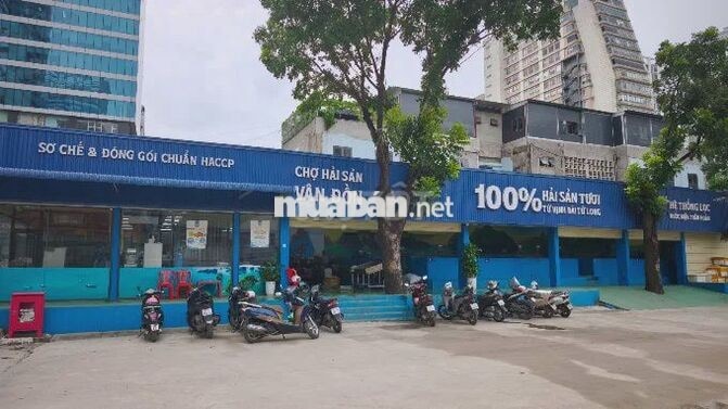 NV giao hàng HÀU đóng gói (hàng nhỏ theo tuyến)