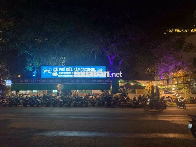 Nhân Viên Pha Chế, Phục Vụ
