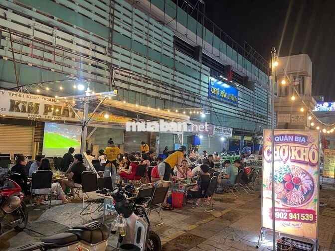 tuyển nhân viên phục vụ quán nhậu