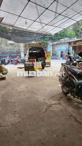 Tuyển NVGH bằng ô tô