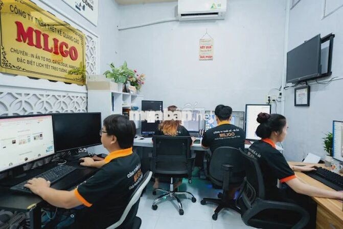 TUYỂN 02  NV CHĂM SÓC KHÁCH HÀNG