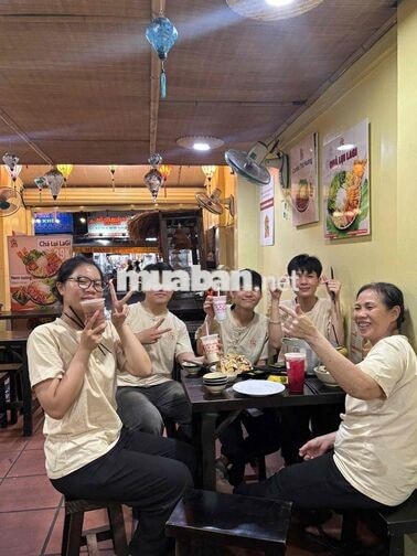 Tiệm Ăn Chú Tư Tìm Đồng Đội