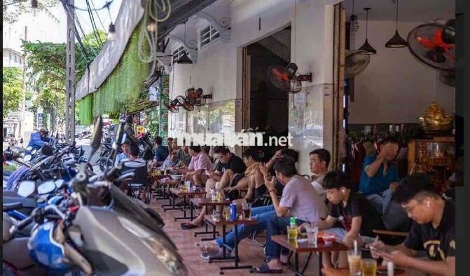 Tuyển nhân viên quán cà phê