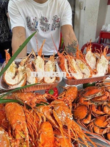 Quận 1 Hoàng Sa tuyển 3 phụ bếp