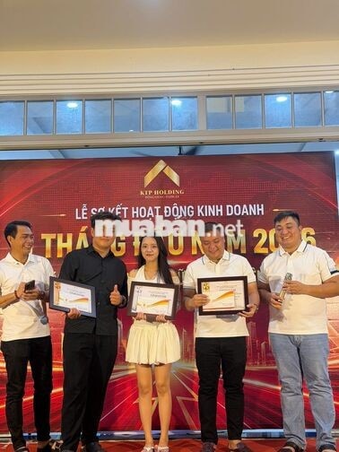 NGHỀ NGHIỆP DÀNH CHO SINH VIÊN MỚI RA TRƯỜNG
