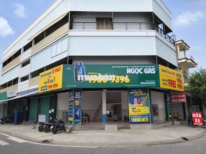 NV GIAO HÀNG BẰNG XE MÁY-THUẬN AN/DĨ AN-BAO Ở
