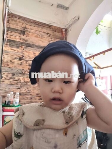 tuyển nhân viên bán quầy cà phê bánh mỳ