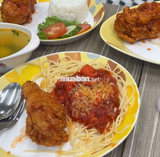 TÌM VIỆC PARTTIME FULLTIME JOLLIBEE ĐANG CẦN BẠN