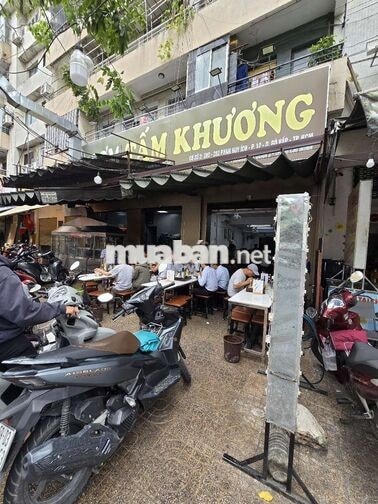PHỤC VỤ/ BƯNG MÓN/ NƯỚNG SƯỜN/ NẤU CƠM..