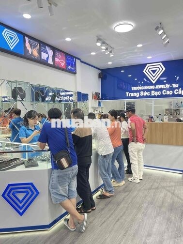 TUYỂN DỤNG PARTIME TƯ VẤN TRANG SỨC Q3