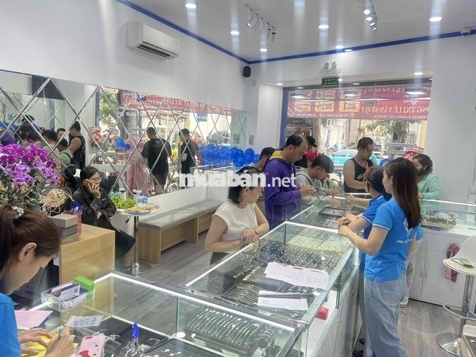TUYỂN DỤNG PARTIME TƯ VẤN TRANG SỨC Q3