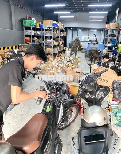 Tuyển Nhân Viên Kho Đóng Hàng - Lao Động Phổ Thông