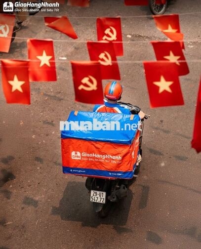 NHÂN VIÊN GIAO HÀNG LIÊN CHIỂU - ĐN