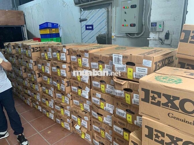 CẦN TUYỂN - NHÂN VIÊN KHO & NHÂN VIÊN GIAO HÀNG📦🛵