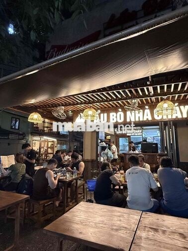 Tuyển nhân viên phục vụ