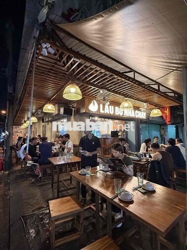 Tuyển nhân viên phục vụ